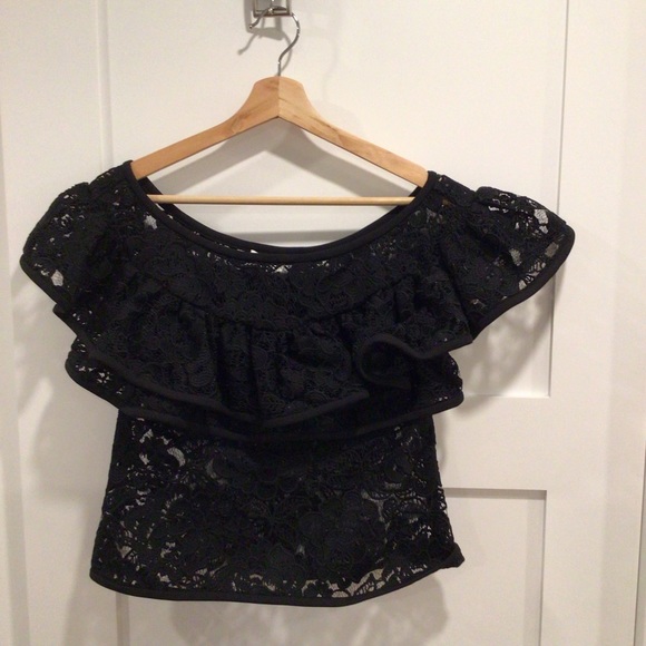 Alexis Crista Black, ruffled off the shoulder top. Size XS. - Picture 6 of 7
